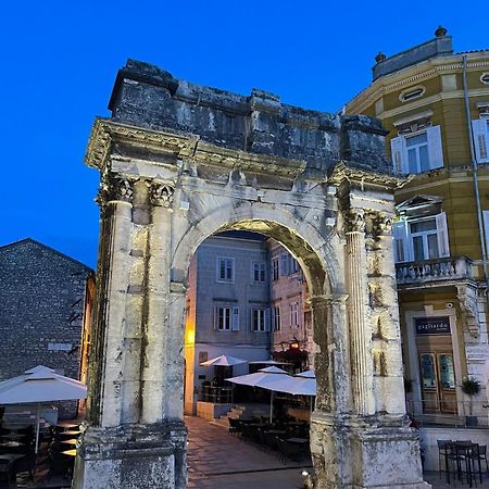 Dejan Apartment-Top Centar بولا المظهر الخارجي الصورة